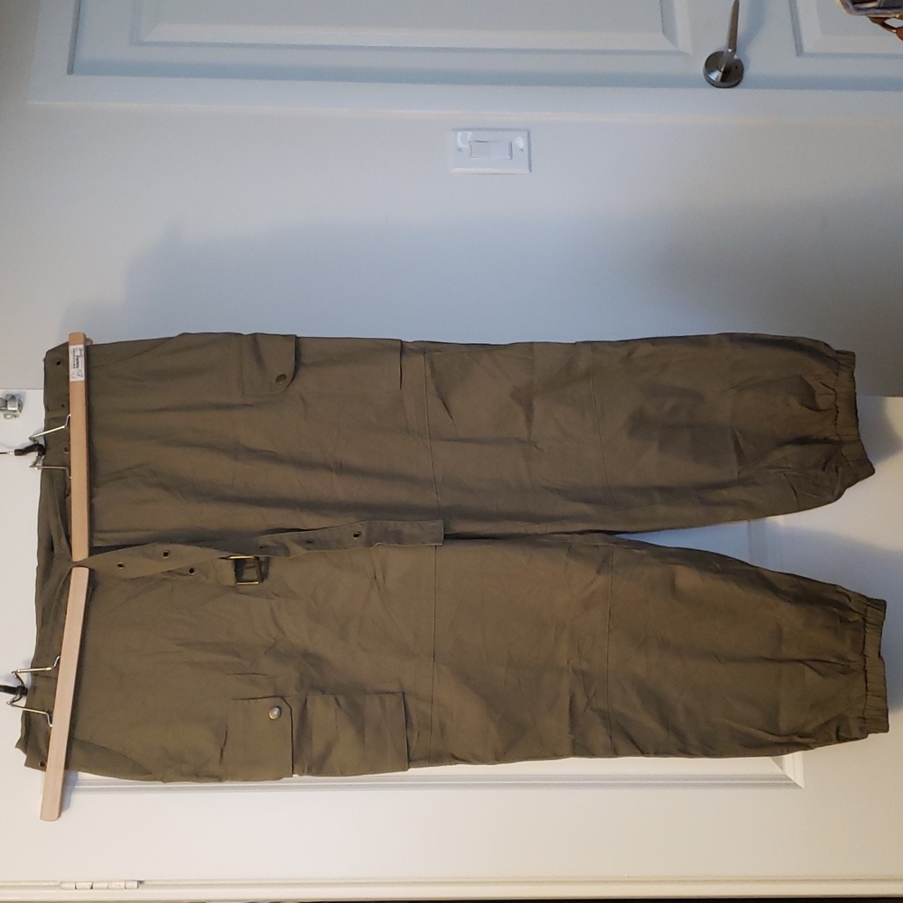 Cotton Cargo Pants with Matching Islet Belt and Elastic Cuffs
